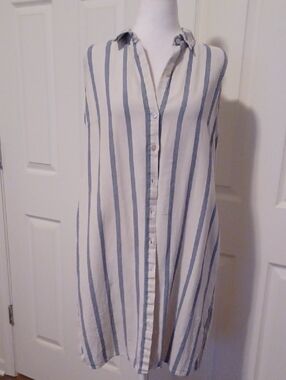 × Striped Sleeveless Button-Down Dress in Off White & Light Blue